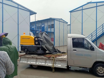 智慧清潔新里程 小型掃地車賦能中億豐建設(shè)集團公路工程建筑項目